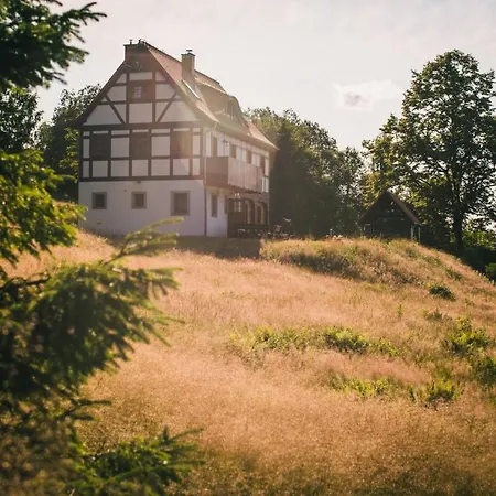 Izerski Horyzont - Dom Z Balią W Leśnej Perspektywie